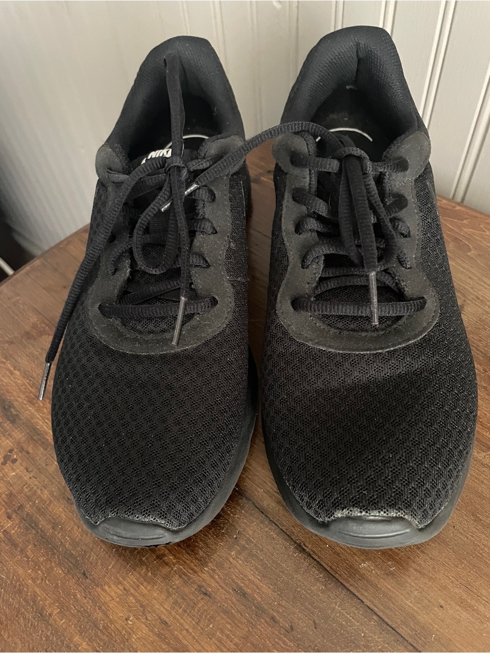Nike Women's All-Black Lightweight Athletic Sneakers